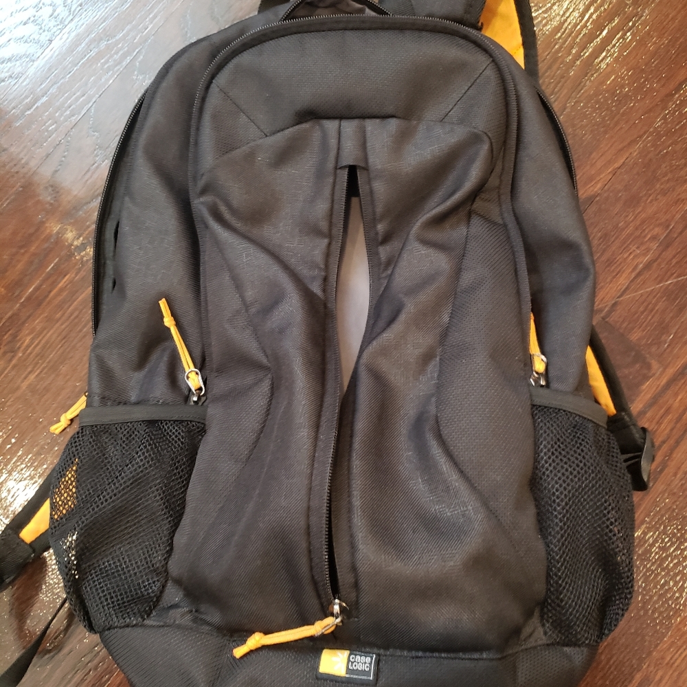 Case Logic Slim laptop backpack- unisex